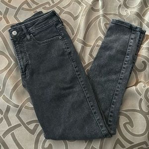 Old navy extra high rise rockstar super skinny jeans